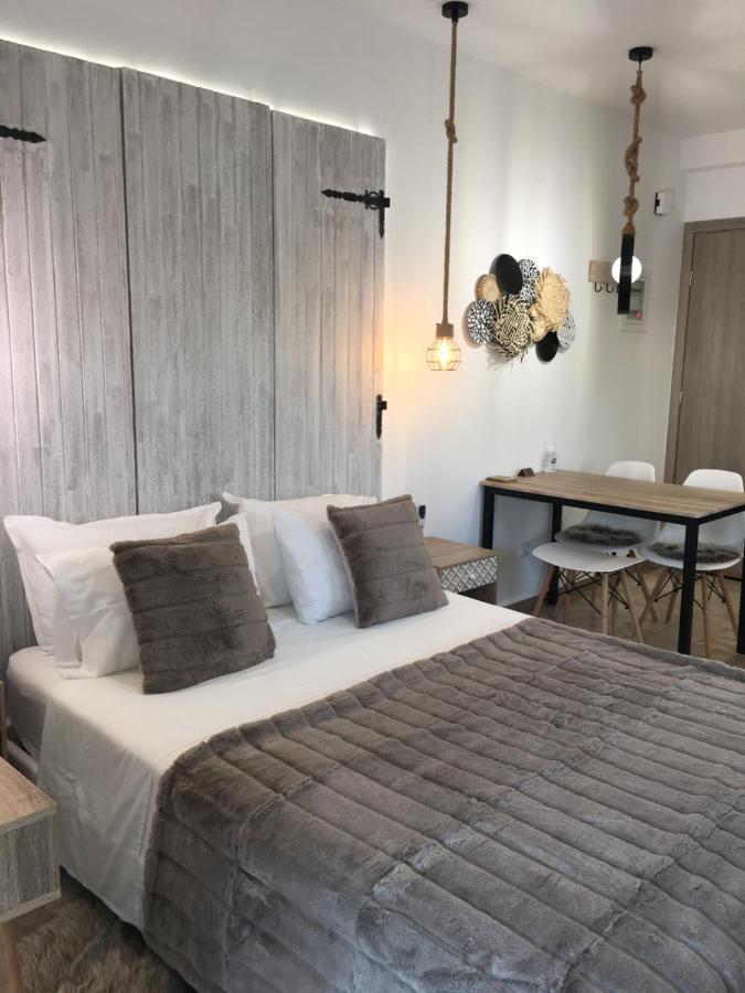 Anastasia Luxury Suites 2 Tolo Bagian luar foto